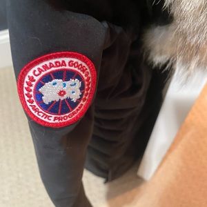 CANADA GOOSE JACKET XS BLACK! Bought in chicago store.